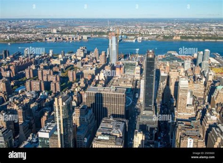 1430 Broadway: The Heart of Midtown Manhattan